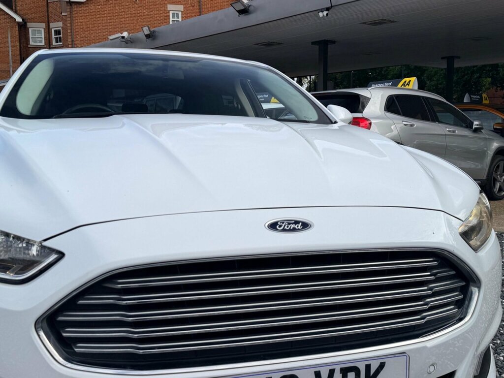 Ford Mondeo 2.0 Tdci Titanium Hatchback Powershift Red #13