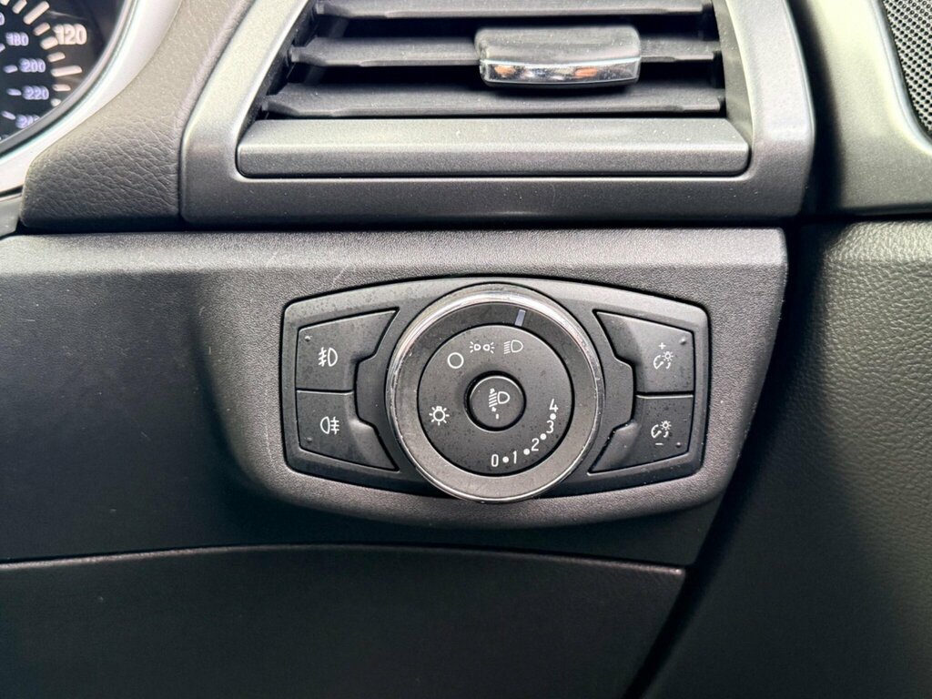 Ford Mondeo 2.0 Tdci Titanium Hatchback Powershift Red #50