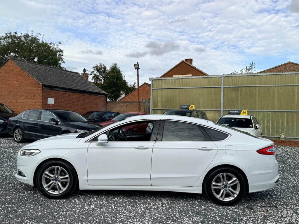 Ford Mondeo 2.0 Tdci Titanium Hatchback Powershift Red #7