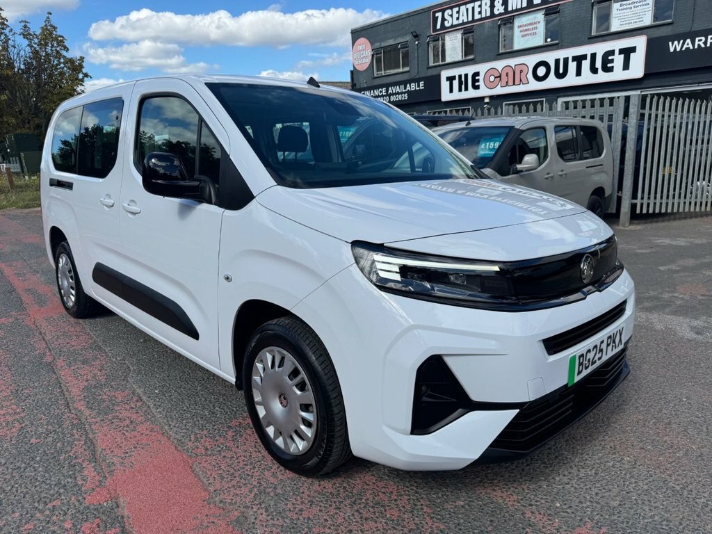 Vauxhall Combo-e Life Mpv White #2