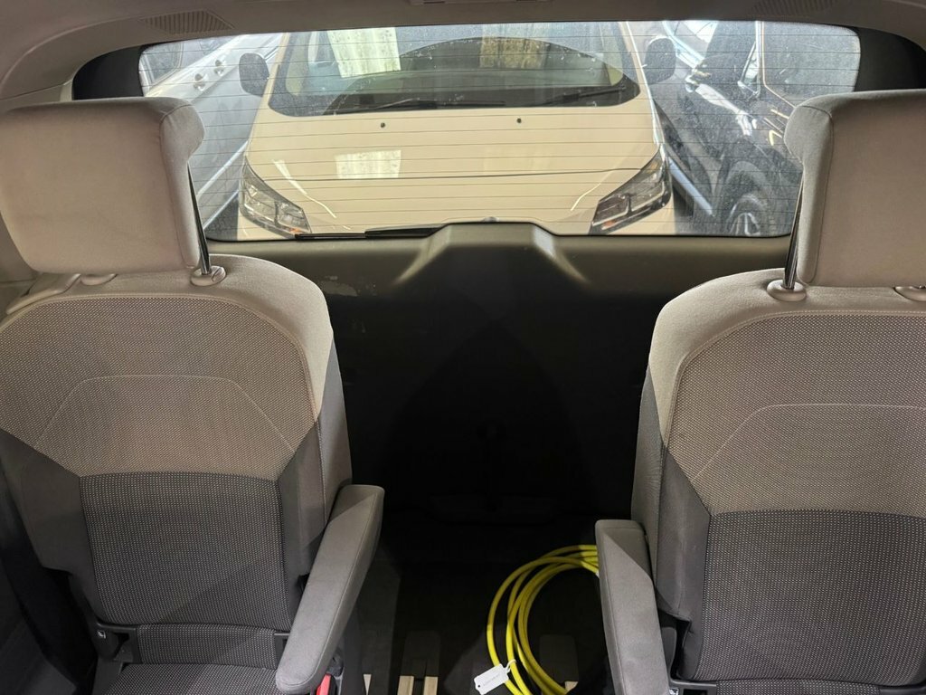 Volkswagen Multivan 1.4L Life Blue #6