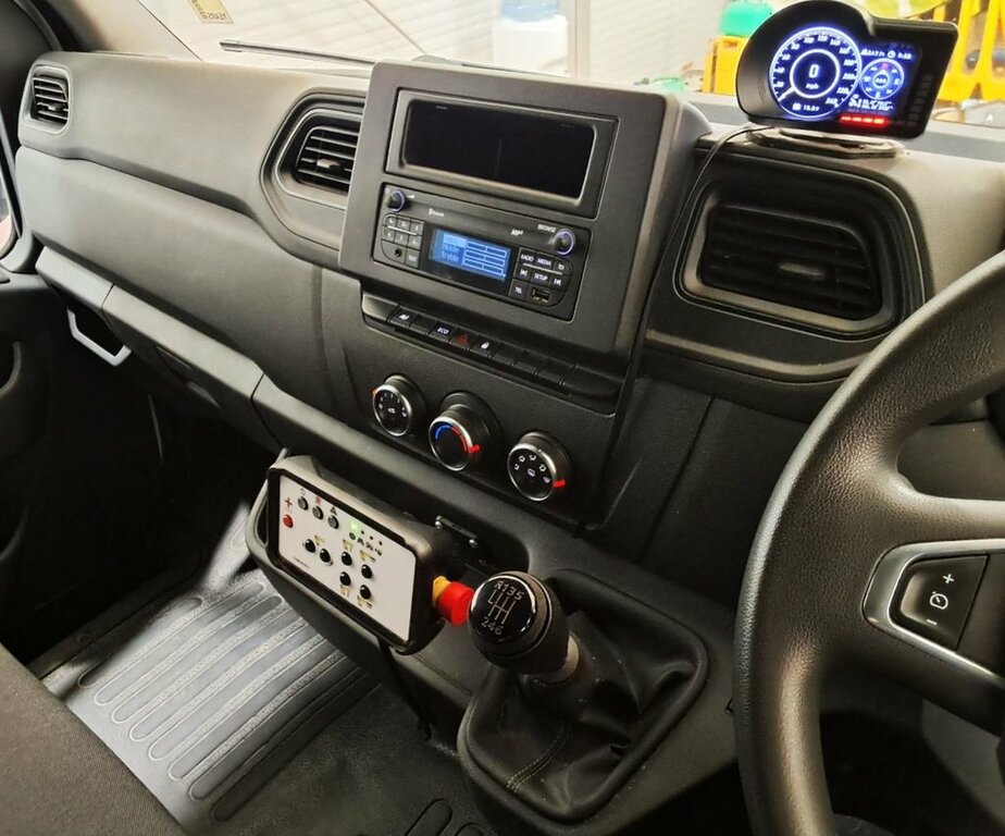 Renault Master Diesel White #2