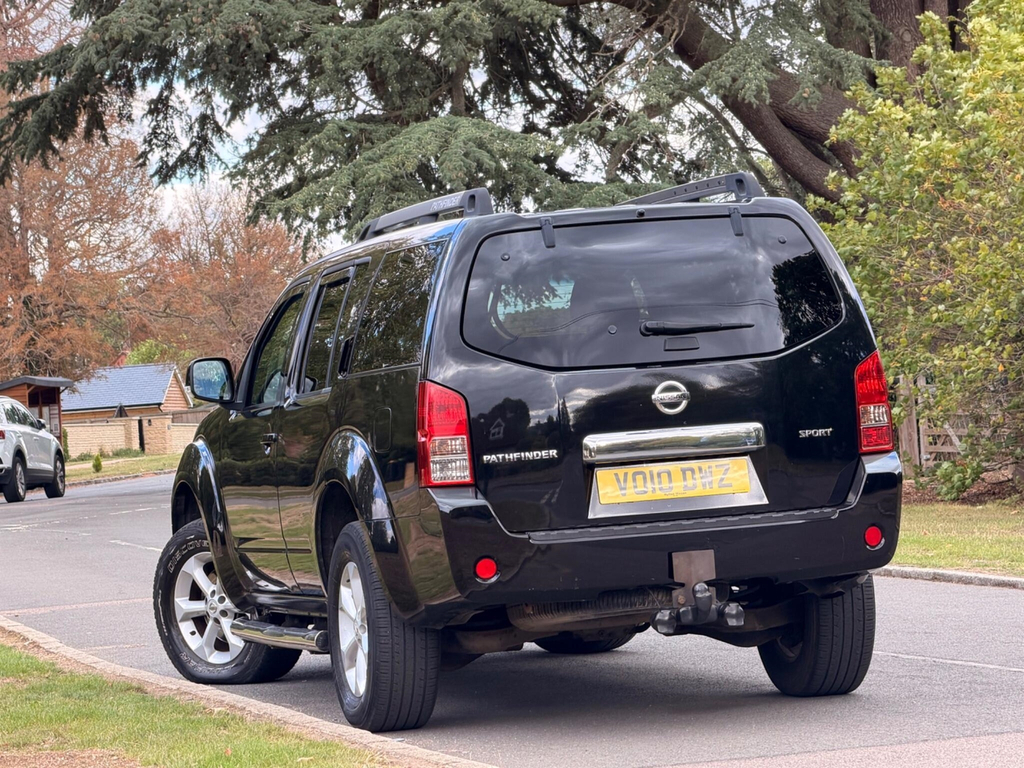 Nissan Pathfinder 2.5 Dci Acenta #2