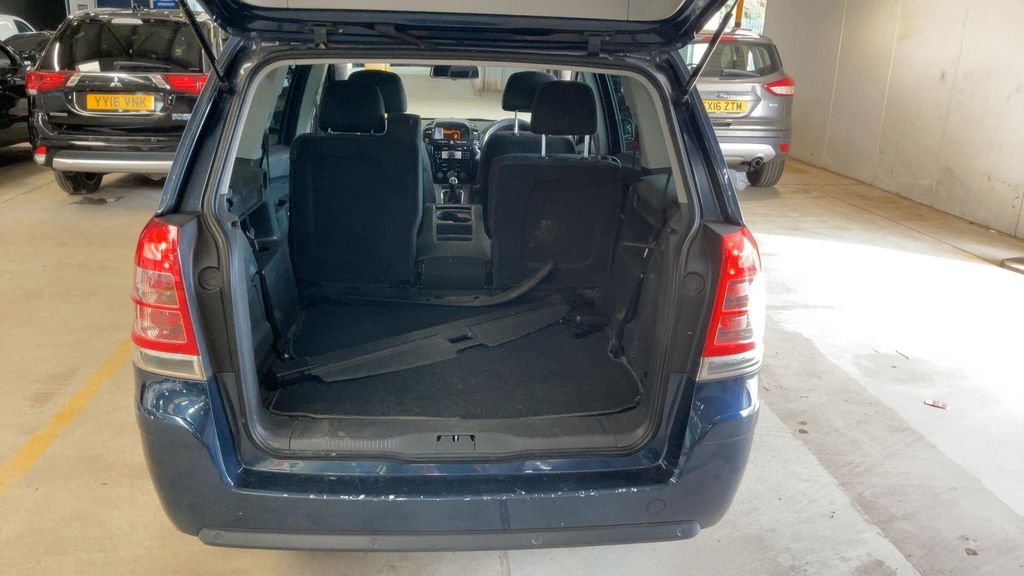 Vauxhall Zafira Mpv Blue #13