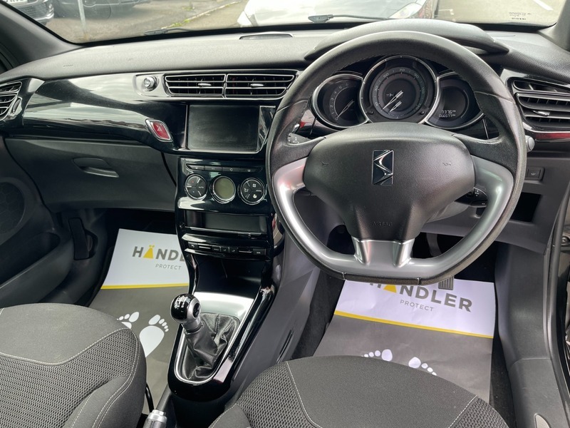 DS DS 3 Ds 3 1.6 Bluehdi Dstyle Nav Hatchback M Black #25