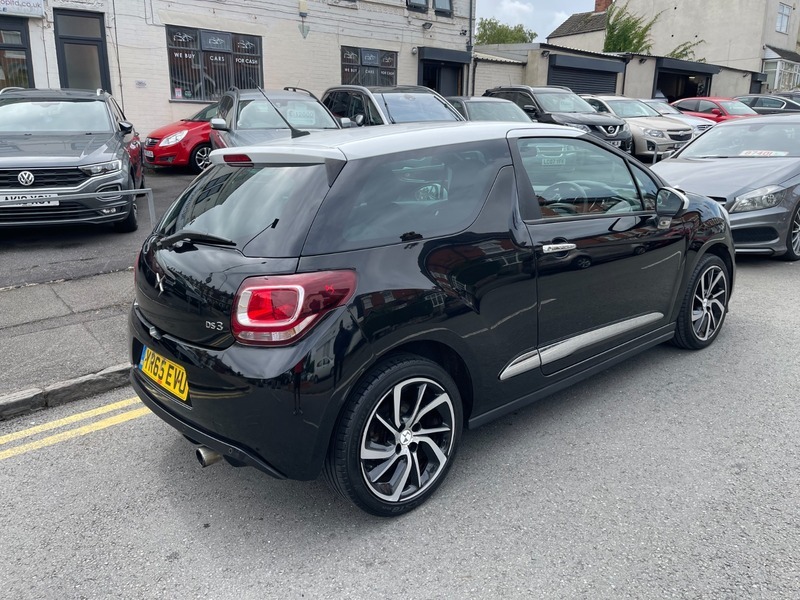 DS DS 3 Ds 3 1.6 Bluehdi Dstyle Nav Hatchback M Black #12
