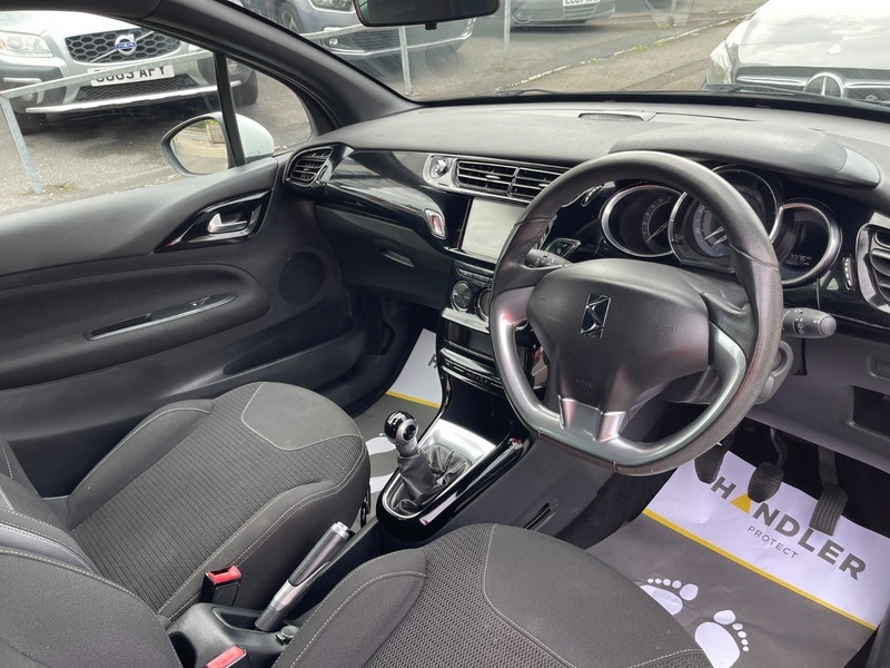 DS DS 3 Ds 3 1.6 Bluehdi Dstyle Nav Hatchback M Black #21