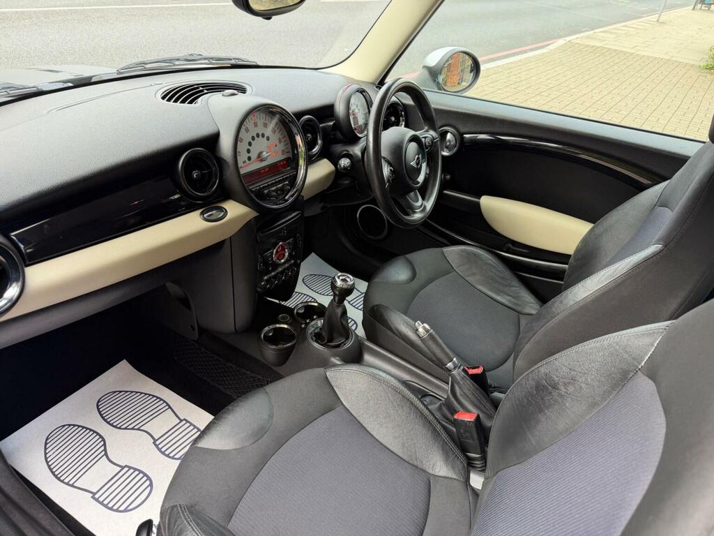 Mini Clubman 1.6 Cooper D 112 Bhp Green #24