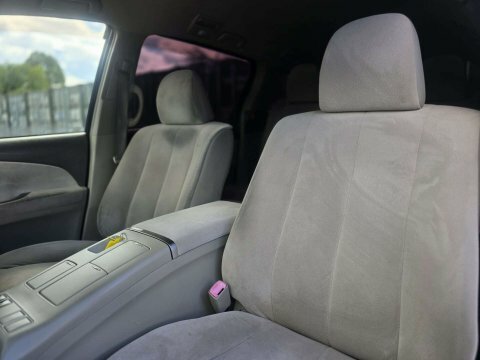 Toyota Estima 2.4 E 7 Silver #13