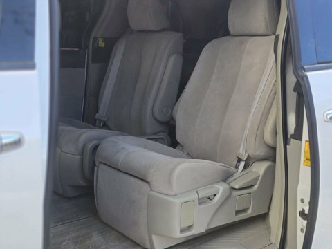 Toyota Estima 2.4 E 7 Silver #14