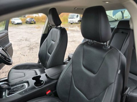 Ford Mondeo  Black #21