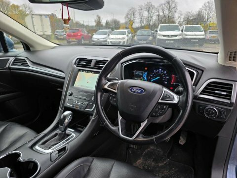 Ford Mondeo  Black #41