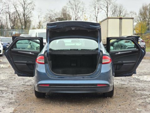 Ford Mondeo  Black #8
