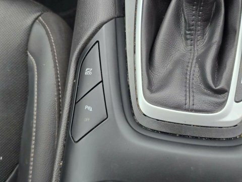 Ford Mondeo  Black #39