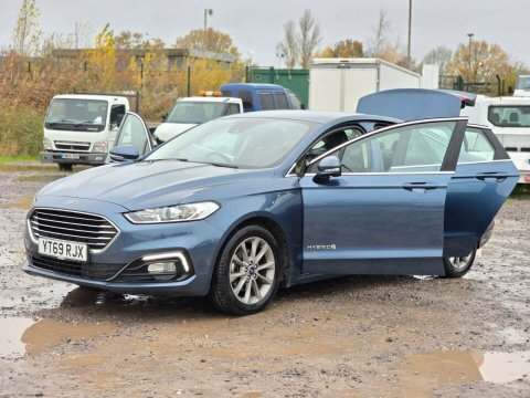 Ford Mondeo  Black #16