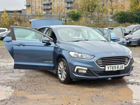 Ford Mondeo  Black #15