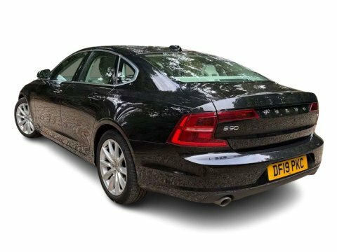 Volvo S90 2.0 T4 Momentum Black #4