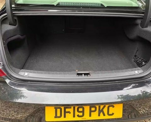 Volvo S90 T4 Momentum Black #8