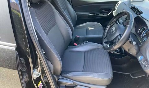Toyota Yaris 1.5 Vvt-h Excel Black #5