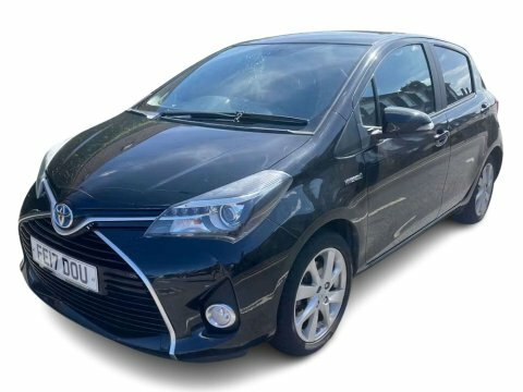 Toyota Yaris 1.5 Vvt-h Excel Black #4