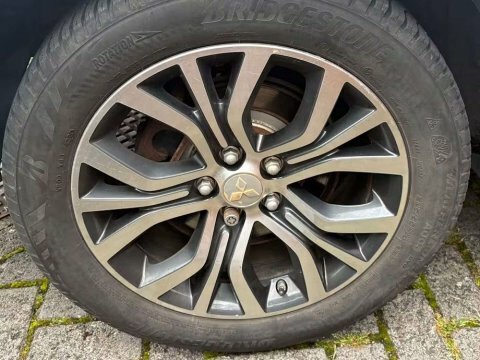 Mitsubishi Outlander Suv Black #10