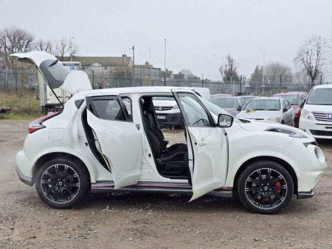 Nissan Juke Tekna Silver #16