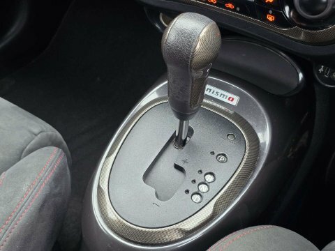 Nissan Juke Tekna Silver #31