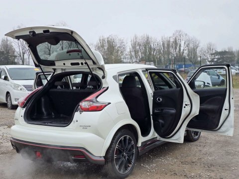 Nissan Juke Tekna Silver #17