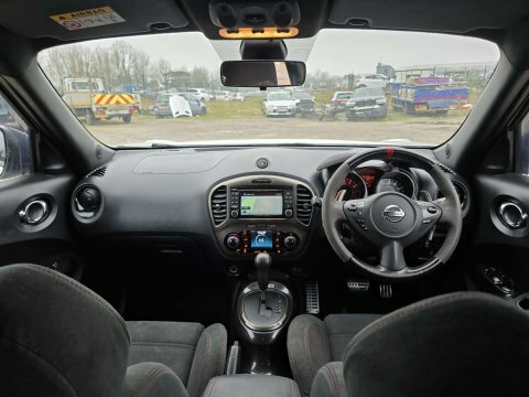 Nissan Juke Tekna Silver #6