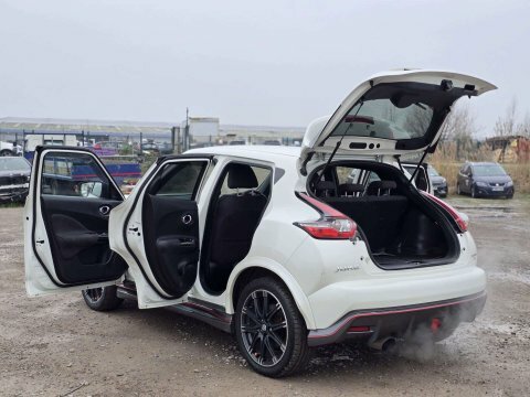 Nissan Juke Tekna Silver #18