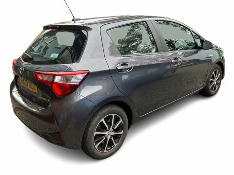Toyota Yaris 1.5 Vvt-h Icon Grey #2