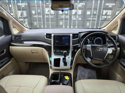 Toyota Alphard Hybridlowmiles7seater White #6