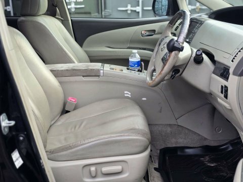 Toyota Estima Mpv Silver #17