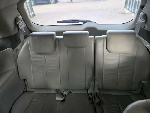 Toyota Estima Mpv Silver #16