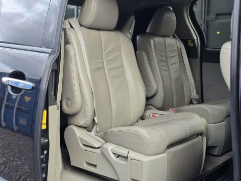 Toyota Estima Mpv Silver #7