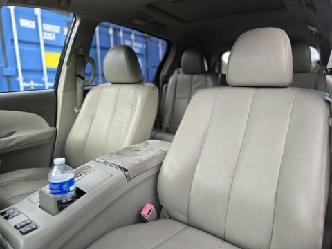 Toyota Estima Mpv Silver #13