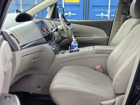 Toyota Estima Mpv Silver #15