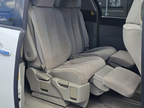 Toyota Estima Mpv E-four X 200959 White #16