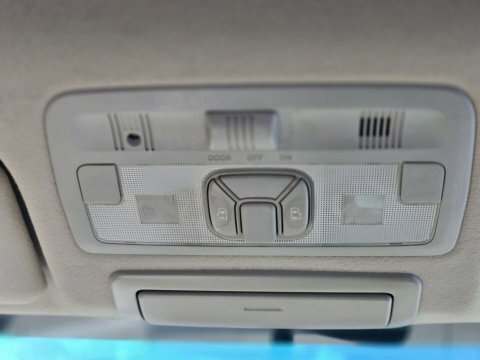 Toyota Estima Mpv E-four X 200959 White #26