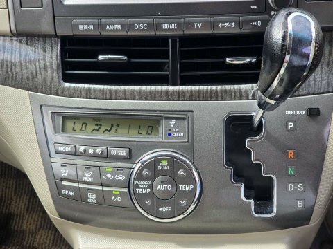 Toyota Estima 2.4 E-four X,ulez 2.4 White #22