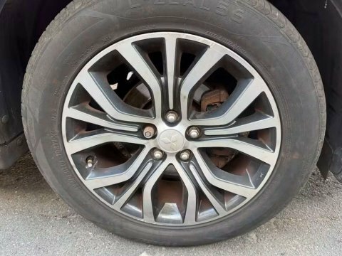 Mitsubishi Outlander 2.0 Phev Gx5h #9