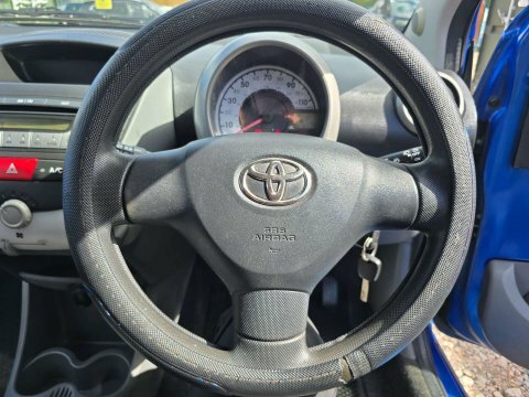 Toyota Aygo Hatchback #30