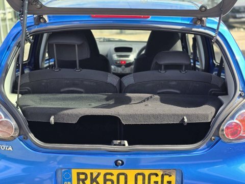 Toyota Aygo Hatchback #8