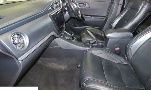 Toyota Auris 1.8 Vvt-h Design Red #2