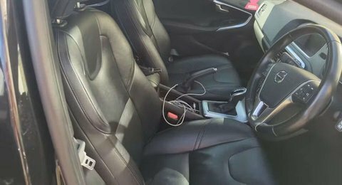 Volvo V40 1.5 T3 Inscription Black #5