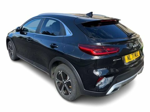 Kia Xceed 1.6 Gdi 8.9Kwh Black #4