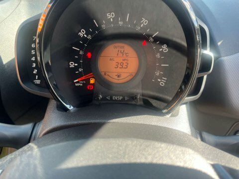Peugeot 108 1.0 72 Active Red #34