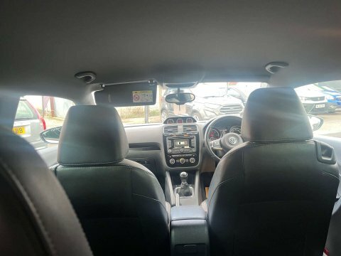 Volkswagen Scirocco 2.0 Tdi Bluemotion Tech Gt Dsg Euro 6 Ss White #19