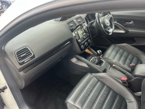 Volkswagen Scirocco 2.0 Tdi Bluemotion Tech Gt Dsg Euro 6 Ss White #48