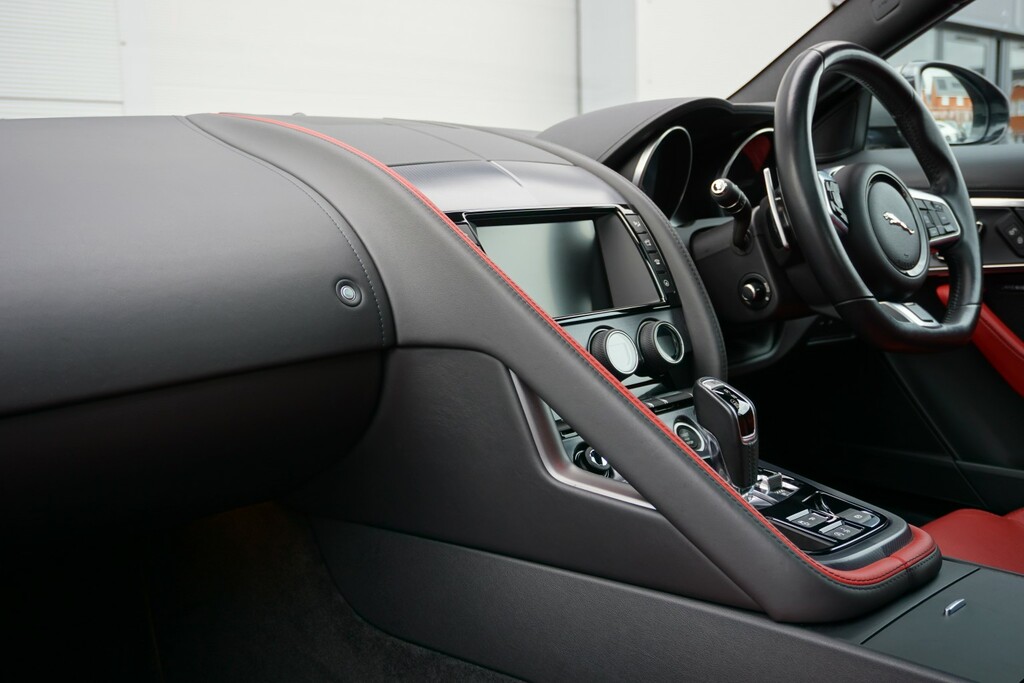 Jaguar F-Type V6 S Awd White #27